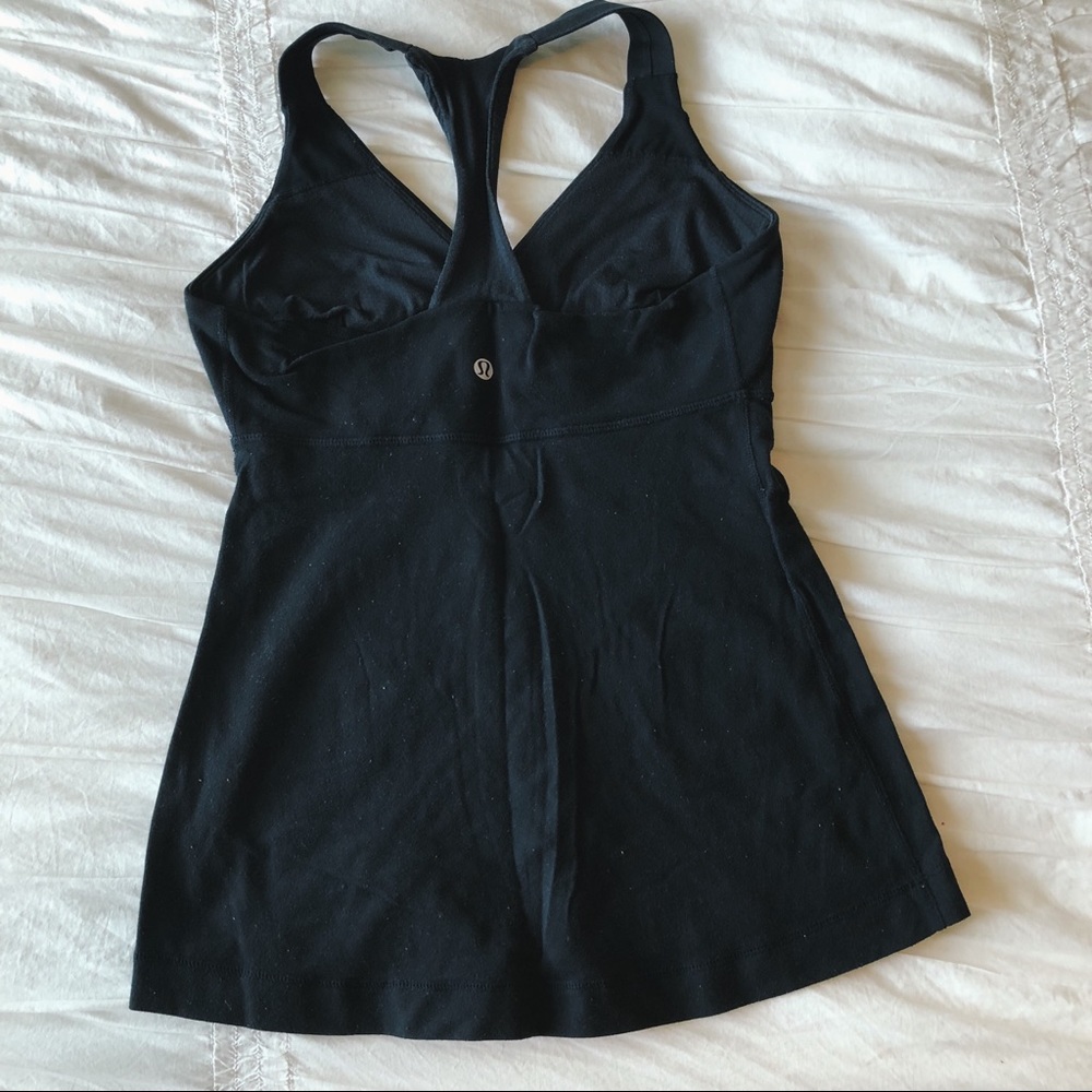 ✨LULU WORKOUT TOP✨ - Picture 2 of 2